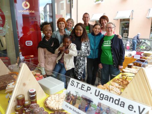 Kuchenverkauf Step Uganda